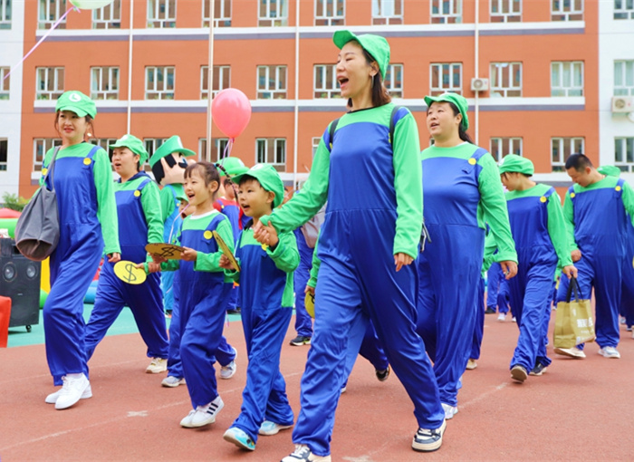 承德市雙橋區(qū)：普惠幼兒園舉辦親子趣味運(yùn)動(dòng)會(huì)