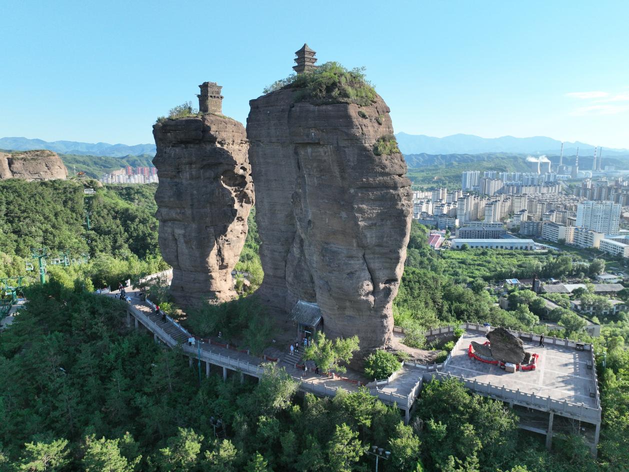 雙塔山景區(qū)