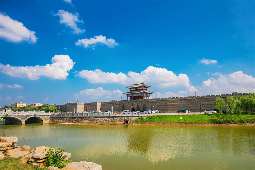 大名城墻外風(fēng)景。